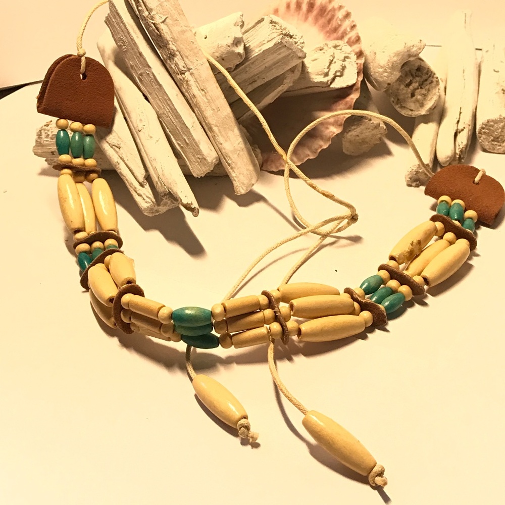 Beautiful Wooden and Leather Choker Necklace